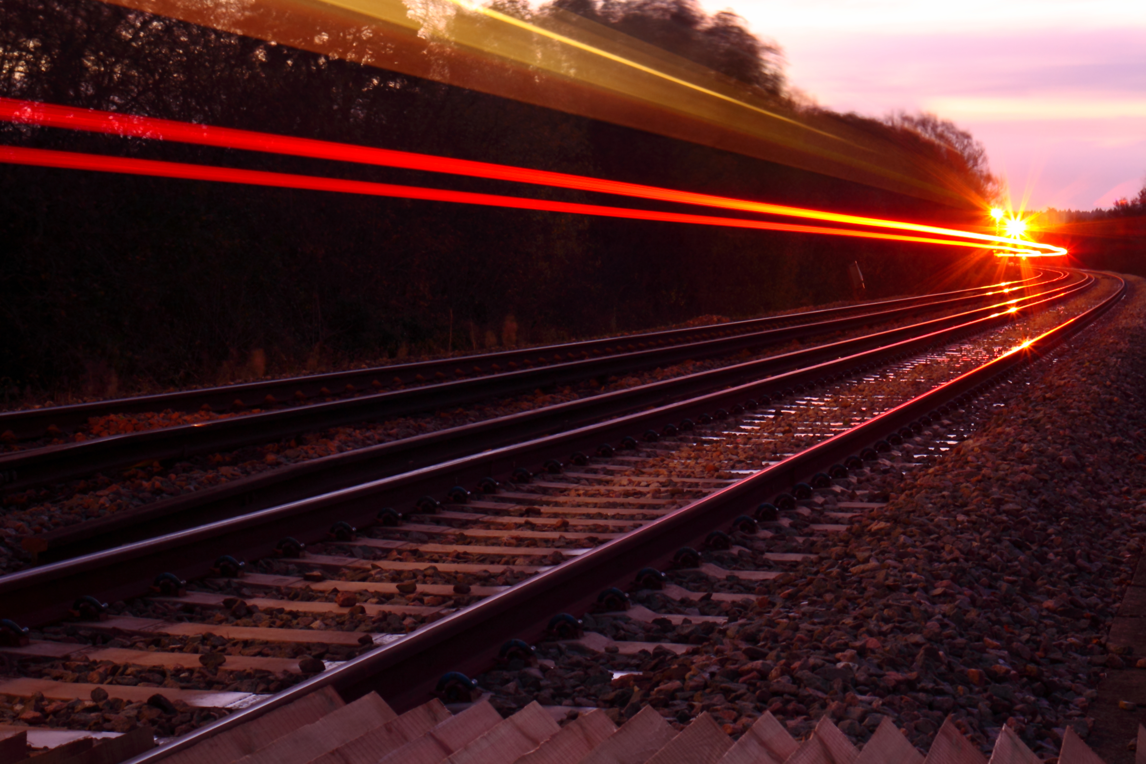 Momentum_GettyImages-1152382654_Rail 2.jpg
